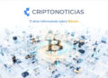 Logo de CriptoNoticias grande, 11 años informando sobre Bitcoin. Debajo el logo de Bitcoin en el centro, iluminado, rodeados por una redacción digital que interconecta las noticias y las computadoras