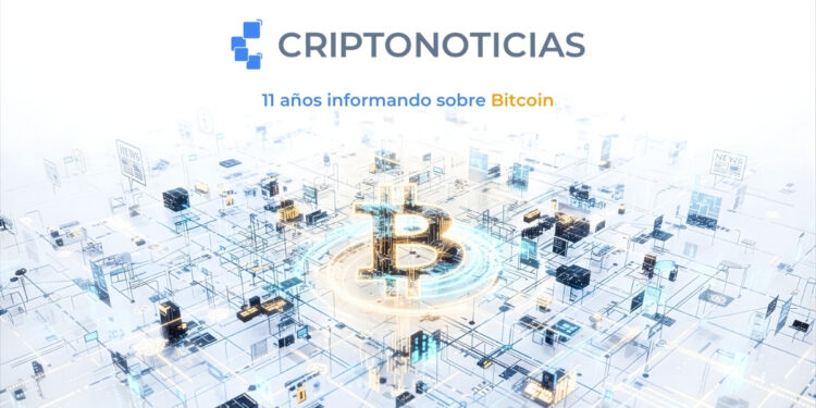 Logo de CriptoNoticias grande, 11 años informando sobre Bitcoin. Debajo el logo de Bitcoin en el centro, iluminado, rodeados por una redacción digital que interconecta las noticias y las computadoras