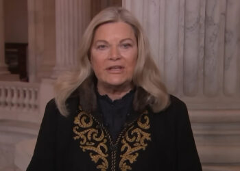 Fotografía de la senadora Cynthia Lummis.