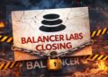Un candado delante de un cartel que anuncia el cierre de Balancer Labs.