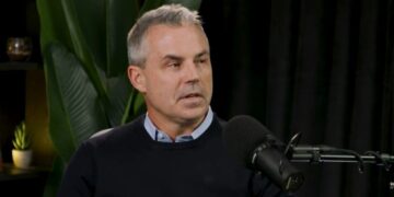 Eric Balchunas, especialista en ETF de Bloomberg durante una entrevista.