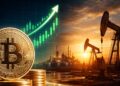 Moneda dorada de bitcoin en primer plano con gráfico de mercado alcista y bombas petroleras.
