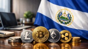 Distintas criptomonedas físicas, en un entorno empresarial y la bandera de El Salvador.