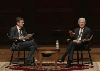 Jerome Powell durante su conferencia en la Universidad de Harvard.