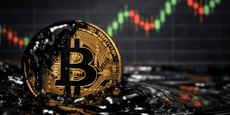 En primer plano, una moneda física de bitcoin bañada en petróleo. En el fondo: gráfico de precio genérico.