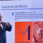Aníbal Garrido, especialista venezolano en criptoactivos durante la Cumbre Crypto Global celebrada en Margarita al oriente de Venezuela.