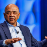 Fotografía del CEO de IBM durante una entrevista.