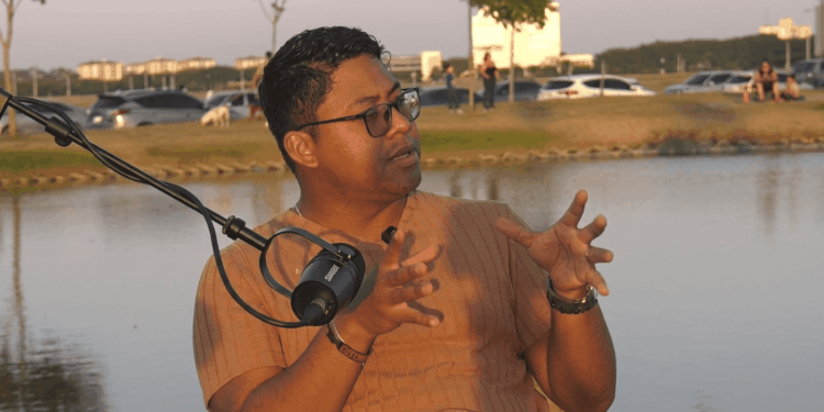 Jonatan Arosemena relata su testimonio sobre cómo ha sido su experiencia en el comercio p2p de criptomonedas.