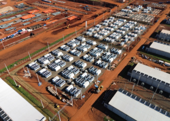Vista aérea de la granja minera de Bitcoin de HIVE en en Yguazú, Paraguay.
