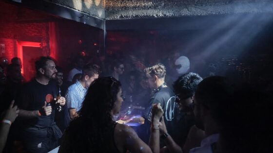 En Caracas se baila techno y se paga con USDT