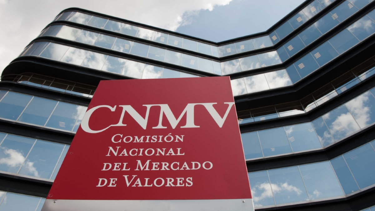 España revisa actividad de “influencers” que promocionan inversiones en criptomonedas