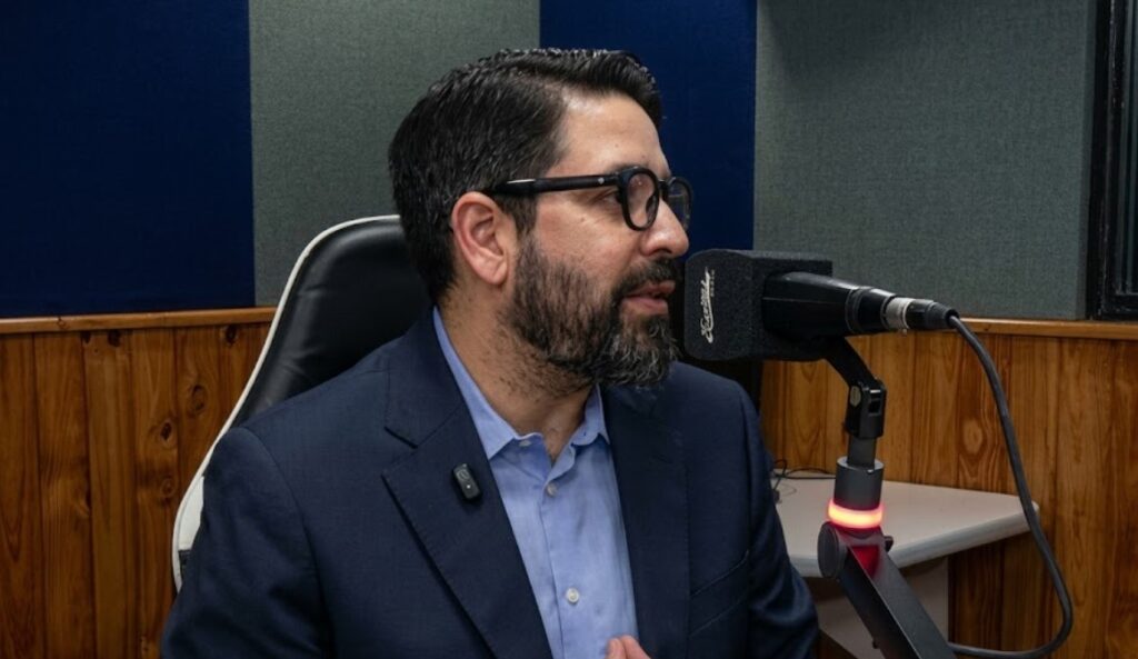 Fotografía del economista venezolano Asdrúbal Oliveros.