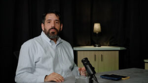 Fotografía del economista Asdrúbal Oliveros.