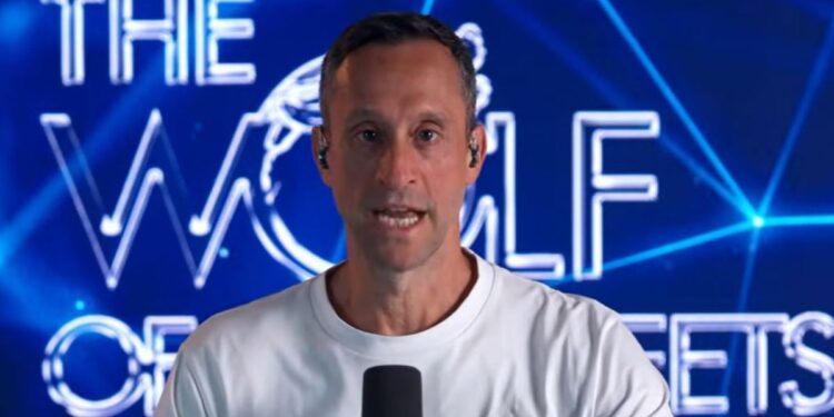 Scott Melker, analista de mercados financieros.