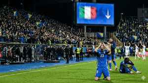 Jugadores de la selección italiana lamentan la descalificación.