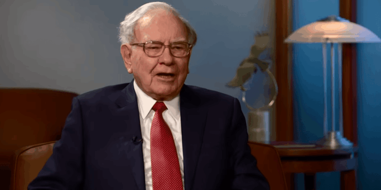 Warren Buffett hablando en una entrevista.