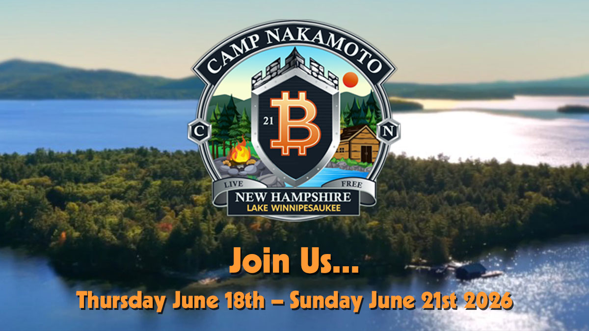 Banner de "Camp Nakamoto" sobre un paisaje de lago y árboles en New Hampshire.