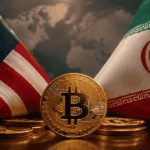 Bandera de Estados Unidos y Bandera de Irán, con BTC en el medio.