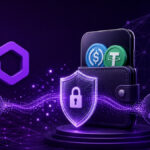 Ilustración futurista en formato 16:9 sobre pagos confidenciales en blockchain: logo de Polygon, billetera digital con monedas estables, escudo de seguridad y red descentralizada en tonos púrpura, representando privacidad, transferencias protegidas y tecnología de conocimiento cero.