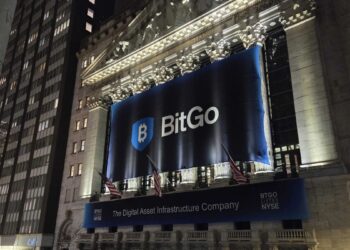 Fotografía del logo de BitGo en las afueras de Wall Street.