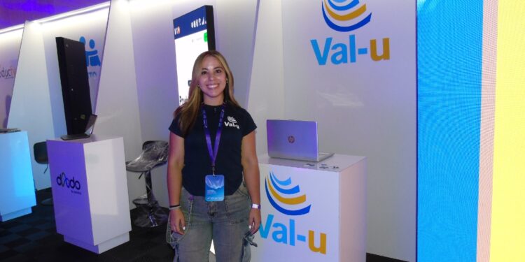 Fotografía de Dubraska Villalonga, CEO de Val-U.
