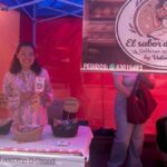 Fotografía de Valentina en su emprendimiento en El Prado, Bolivia.
