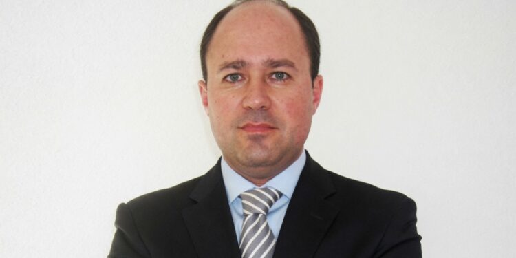 Fotografía del economista Carlos de Fuenmayor.