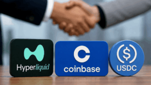 En primer plano: logos de hyperliquid, Coinbase y USDC. En el fondo, un apretรณn de manos.