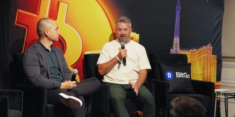 Simon Griffin, líder de distribución de criptomonedas en SoFi, durante el BitGo’s High Roller Summit en Las Vegas.