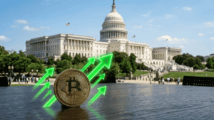 En primer plano: moneda de bitcoin con flechas verdes subiendo. En el fondo: Congreso de Estados Unidos.