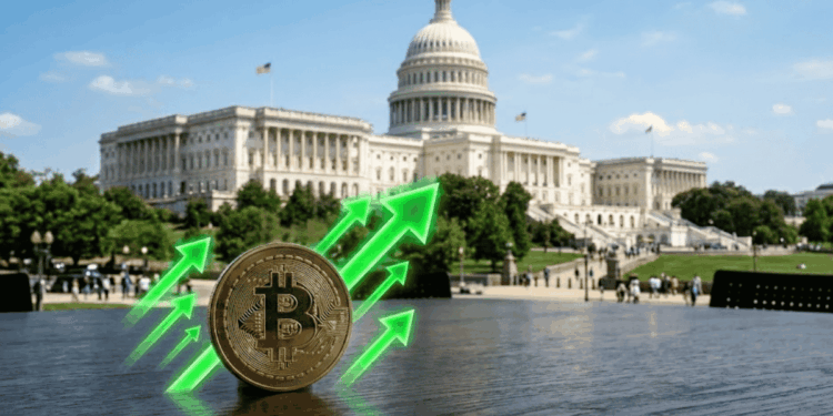 En primer plano: moneda de bitcoin con flechas verdes subiendo. En el fondo: Congreso de Estados Unidos.