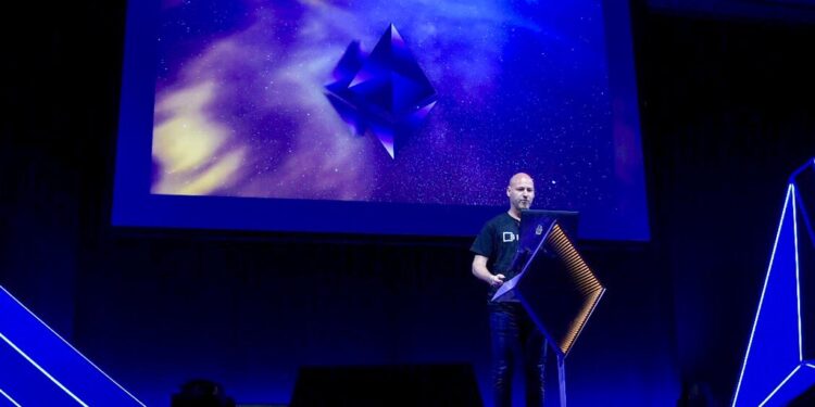 Lubin durante una conferencia de Ethereum.