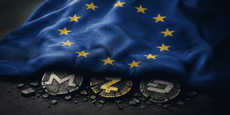 Bandera de la Unión Europea aplastando a las monedas privadas.
