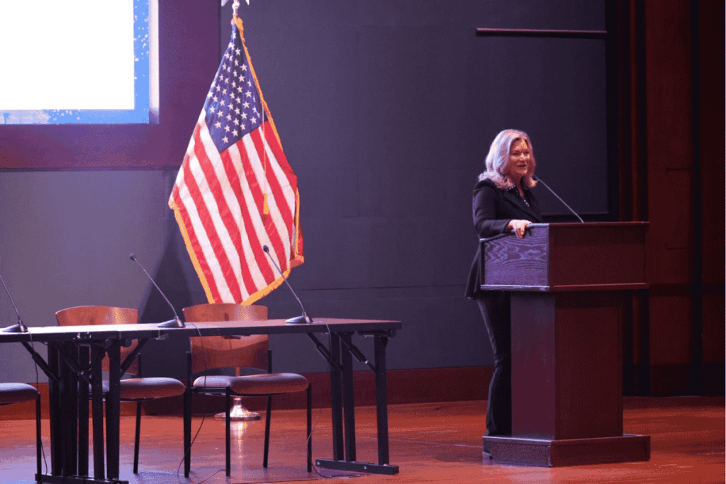 La senadora de Wyoming refuerza su visión de integrar los activos digitales al sistema financiero estadounidense. Fuente: imagen extraída de X.