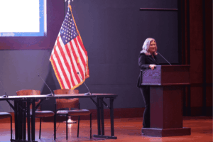La senadora de Wyoming refuerza su visión de integrar los activos digitales al sistema financiero estadounidense. Fuente: imagen extraída de X.