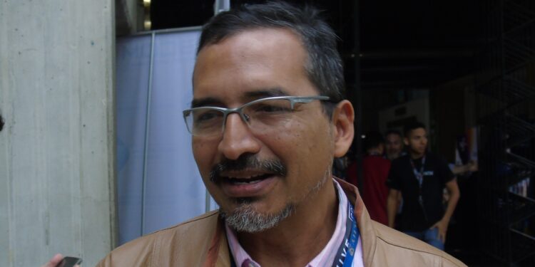 Fotografía del profesor Robinson Rivas en 2023.