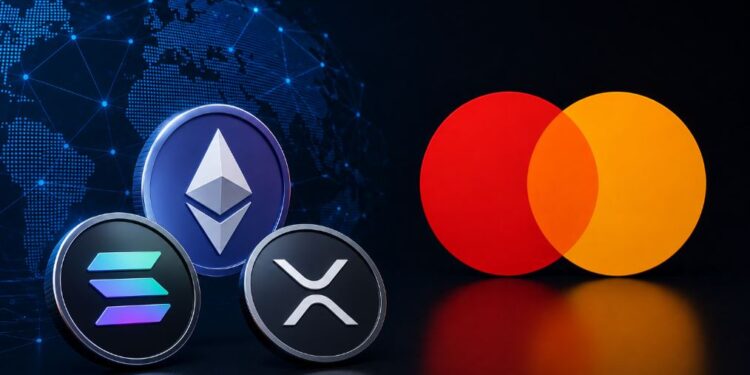 Monedas físicas de Ethereum, Solana y XRP junto al logo de Mastercard.