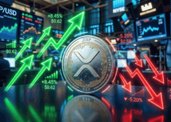 Moneda física de XRP con flechas verdes hacia arriba y flechas rojas hacia abajo.
