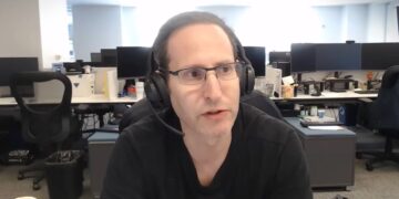Matthew Sigel durante su participación en The Wolf Of All Streets Podcast.