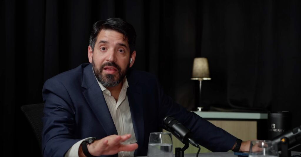 Fotografía del economista Asdrúbal Oliveros.