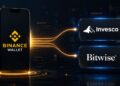 Interfaz de Binance Wallet conectada digitalmente a los fondos de Invesco y Bitwise.