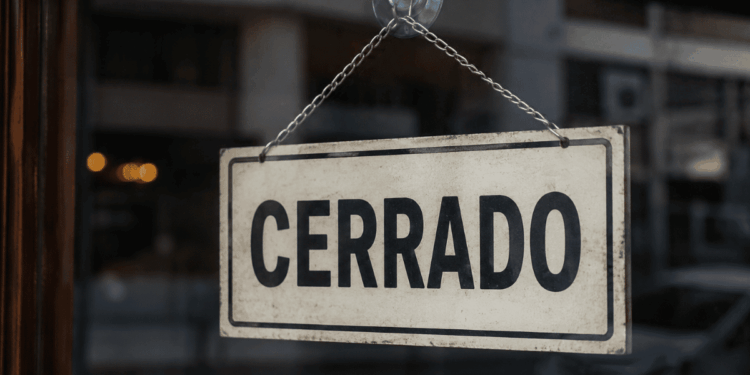 Cartel de "cerrado".