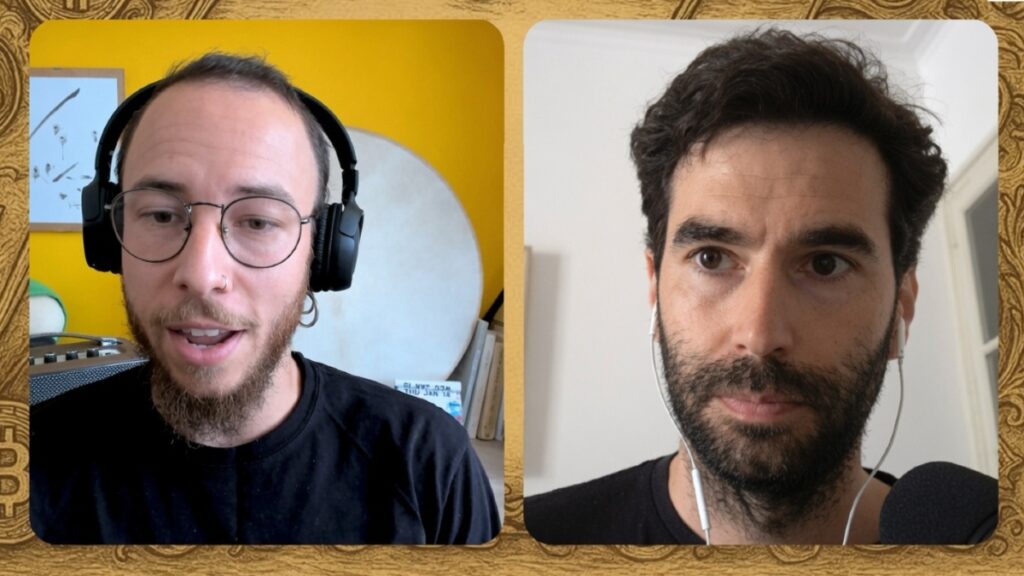 Fotografía de Joan Tubau e Iván Gómez en el podcast de CriptoNoticias.