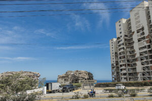 Imagen de edificios caídos luego de los terremotos vividos en La Guaira, Venezuela.