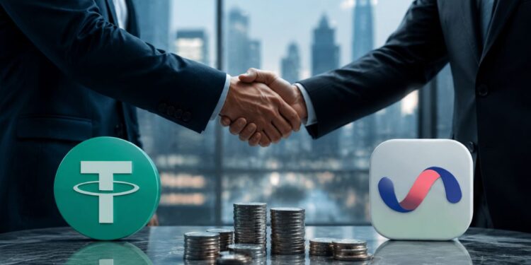 Apretón de manos empresarial con los logos de Tether y Ualá junto a pilas de monedas.