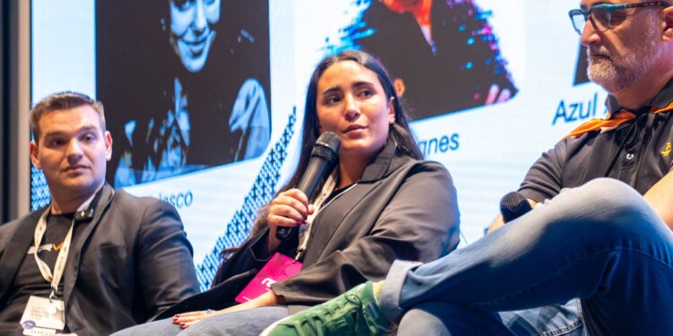 Conferencia durante el evento Latam Digital Assets Conf en Buenos Aires.