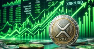 Una moneda de XRP con un fondo de gráficos en verde