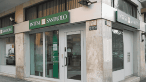 Local físico de Intesa Sanpaolo.