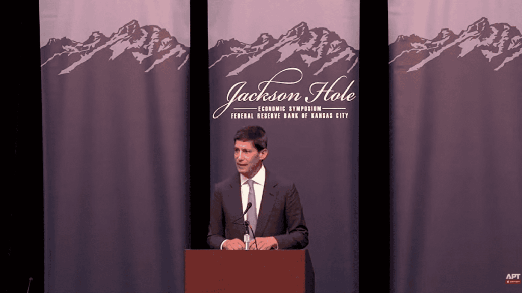 Kevin Warsh durante el discurso de Jackson Hole en 2026.