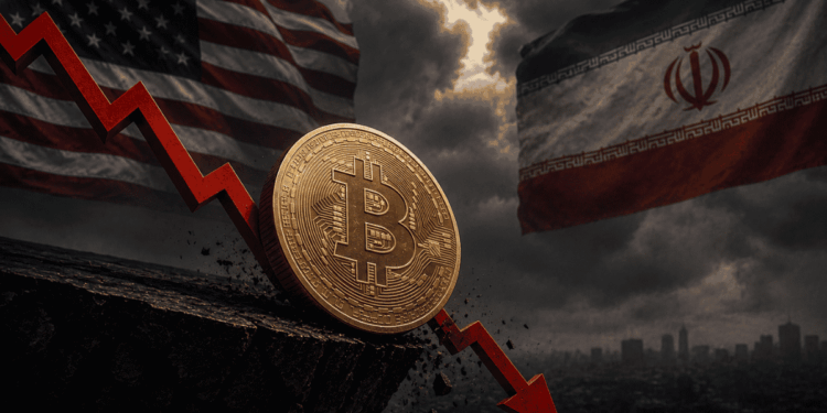 Moneda de bitcoin, flecha roja descendente, banderas de Estados Unidos e Irán.